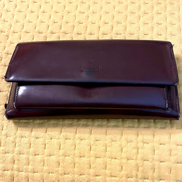 Gucci leather wallet. 100% Authentic. PreLoved but still lots of life left. - Picture 1 of 16